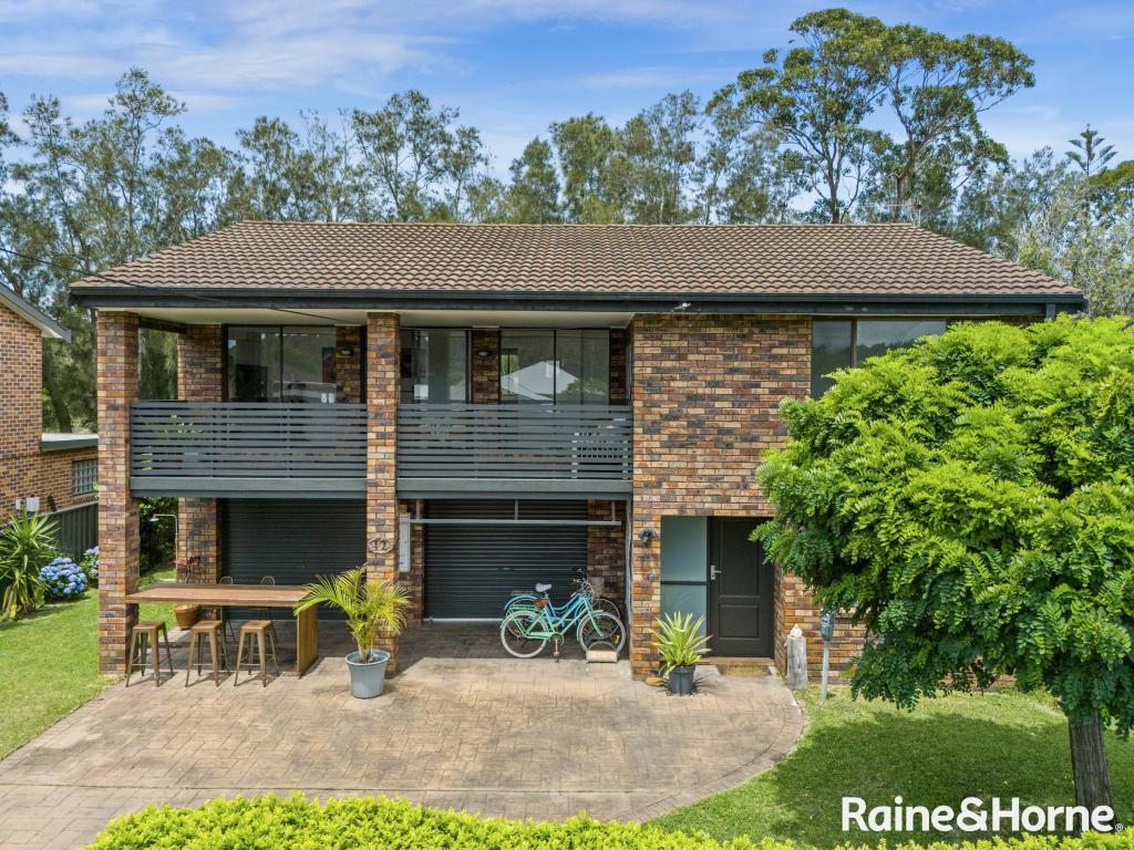 12 Garrad Way, Lake Conjola, NSW 2539