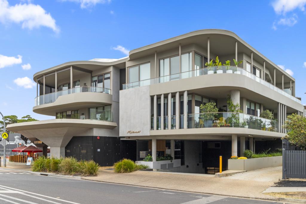 9/20 Main St, Mornington, VIC 3931
