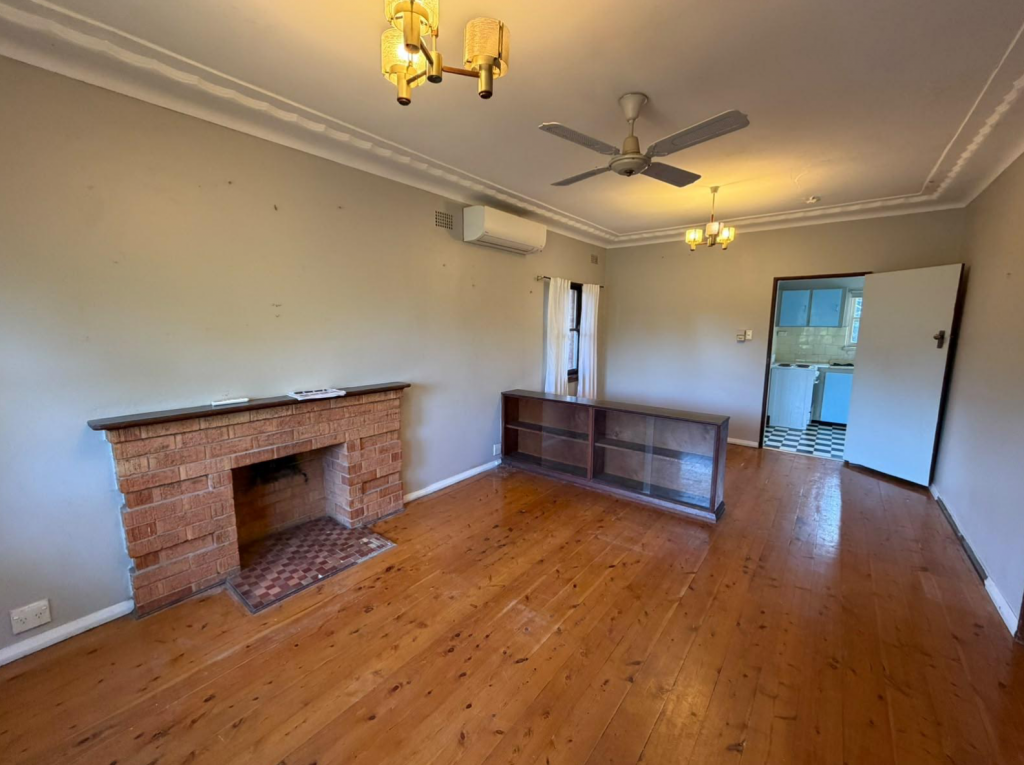 8 Royal Pl, Bardwell Park, NSW 2207