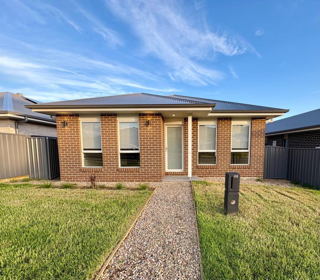 69 Wirraway Bvd, Badagarang, NSW 2540