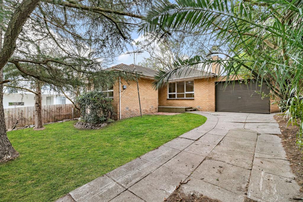 4 STAMFORD RD, OAKLEIGH, VIC 3166