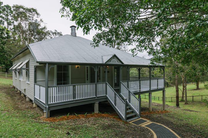 38-40 JOHNS RD, MUDGEERABA, QLD 4213