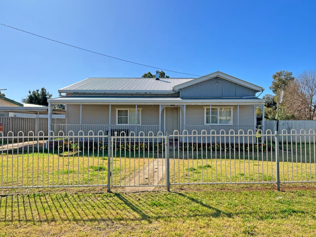 22 Webb St, Parkes, NSW 2870