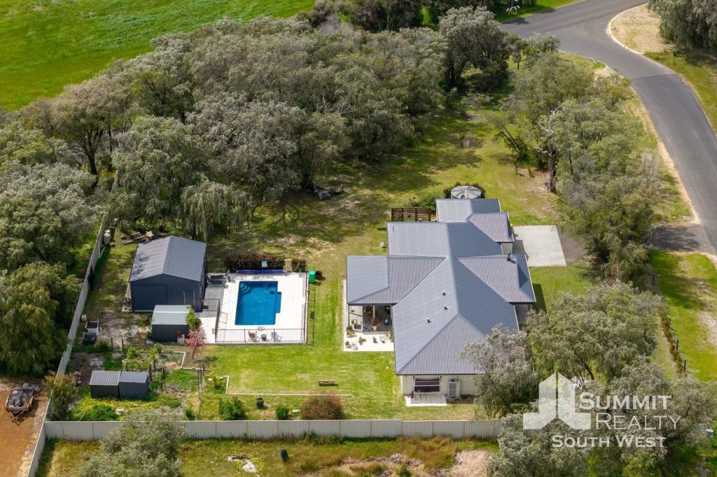 65 Reynolds Rd, Capel, WA 6271
