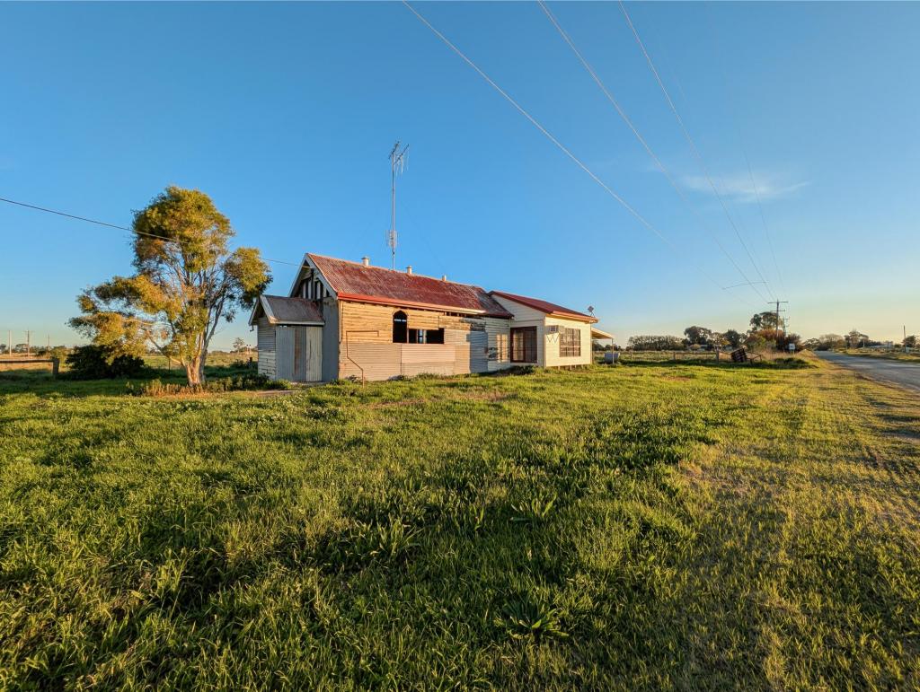 3 Mead Post Office Rd, Mead, VIC 3568