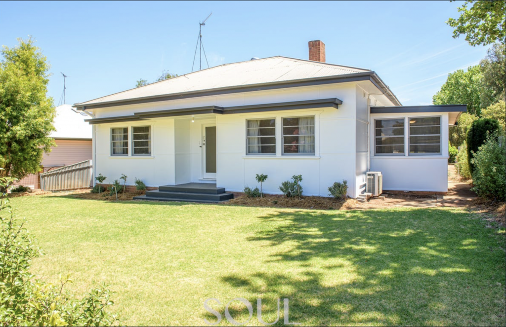 20 Boonah St, Griffith, NSW 2680