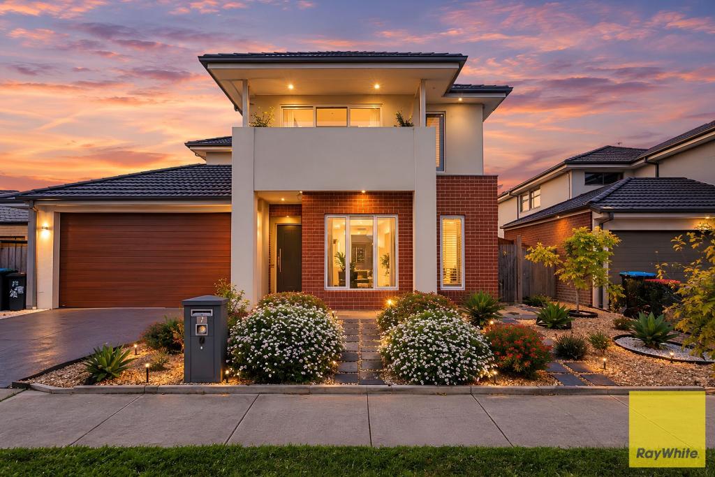 14 Lambro Way, Point Cook, VIC 3030