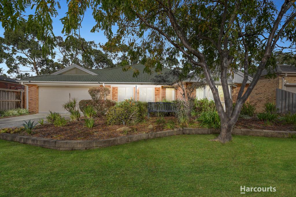 27 Hammerwood Grn, Beaconsfield, VIC 3807