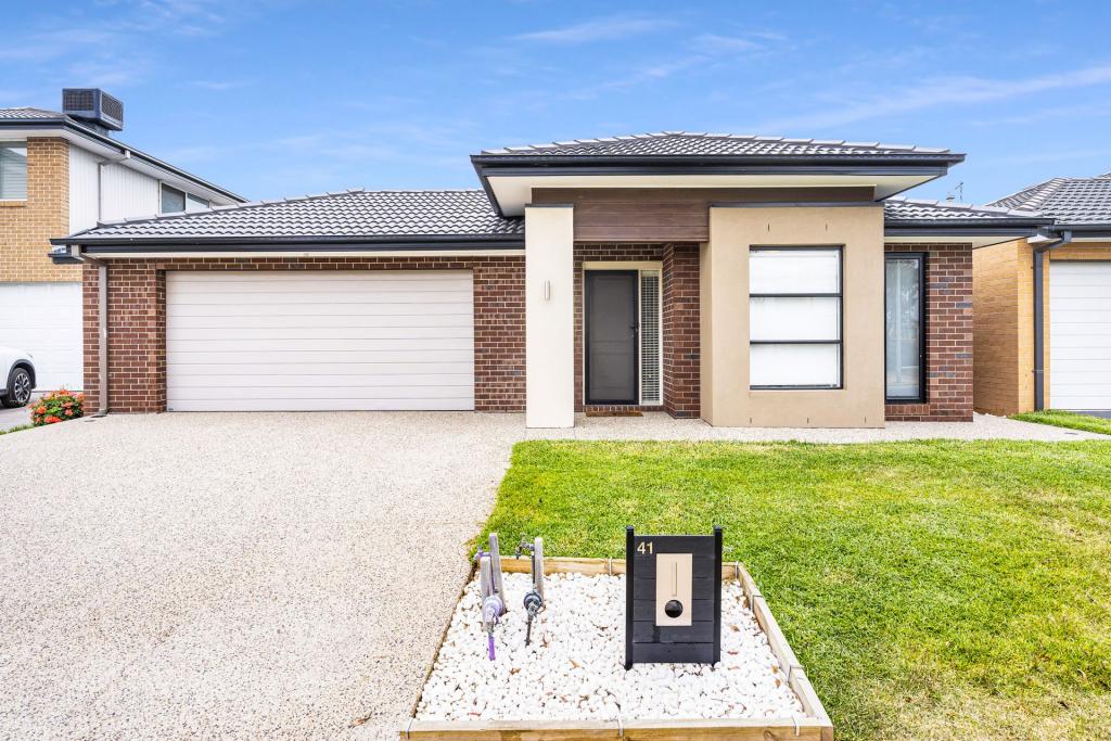 41 BURSA DR, WYNDHAM VALE, VIC 3024