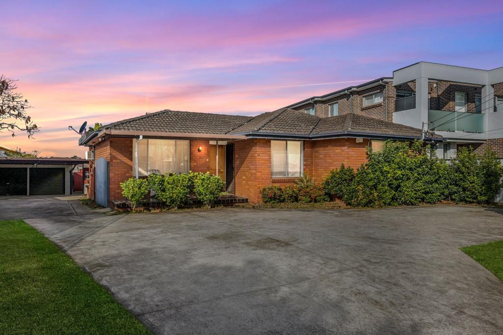 10 Larkview Ave, Chester Hill, NSW 2162