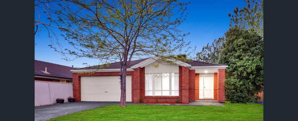 8 Butterfield Pl, Cranbourne East, VIC 3977