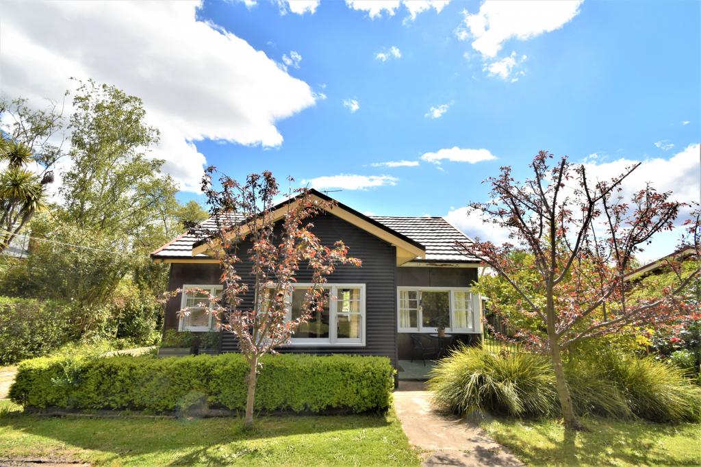 19 BUCKLAND GAP RD, BEECHWORTH, VIC 3747