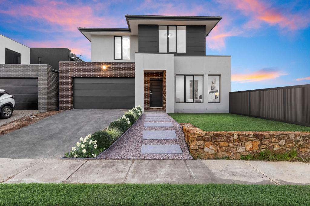 3 Bask St, Clyde North, VIC 3978