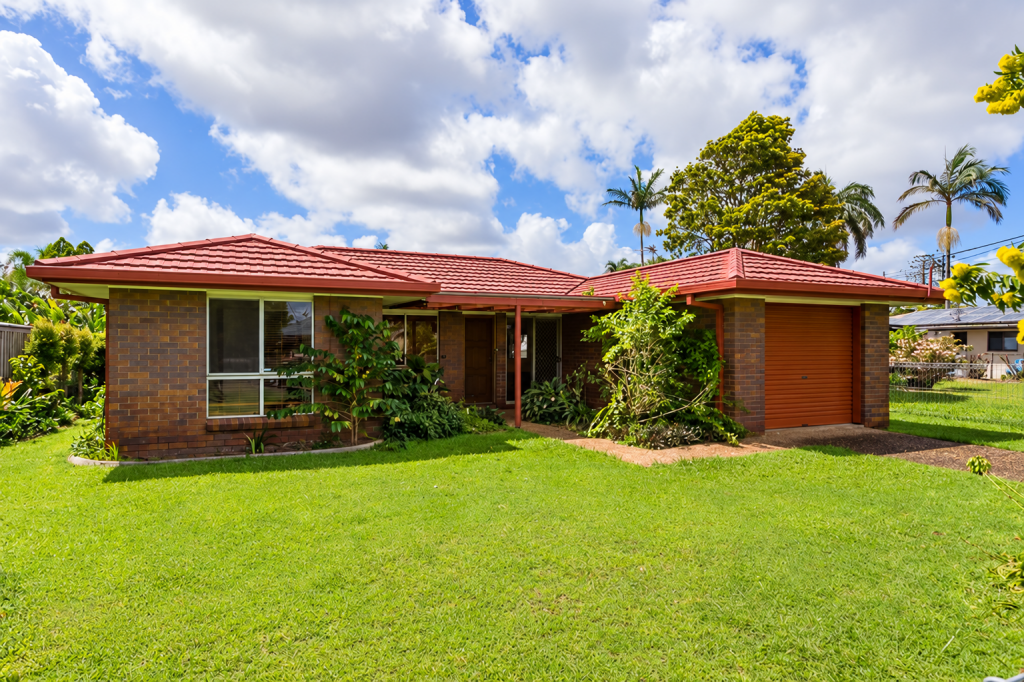 72 Dart St, Redland Bay, QLD 4165