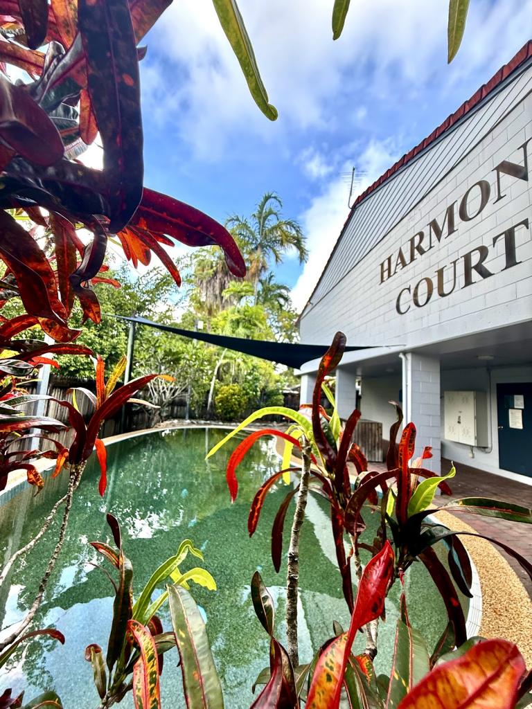 451-455 Severin St, Manunda, QLD 4870