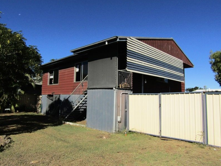 13 Blackbutt St, Blackwater, QLD 4717