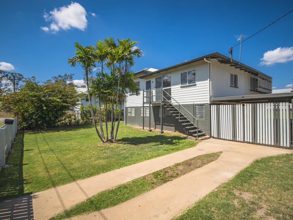 26 DOWLING ST, PARK AVENUE, QLD 4701