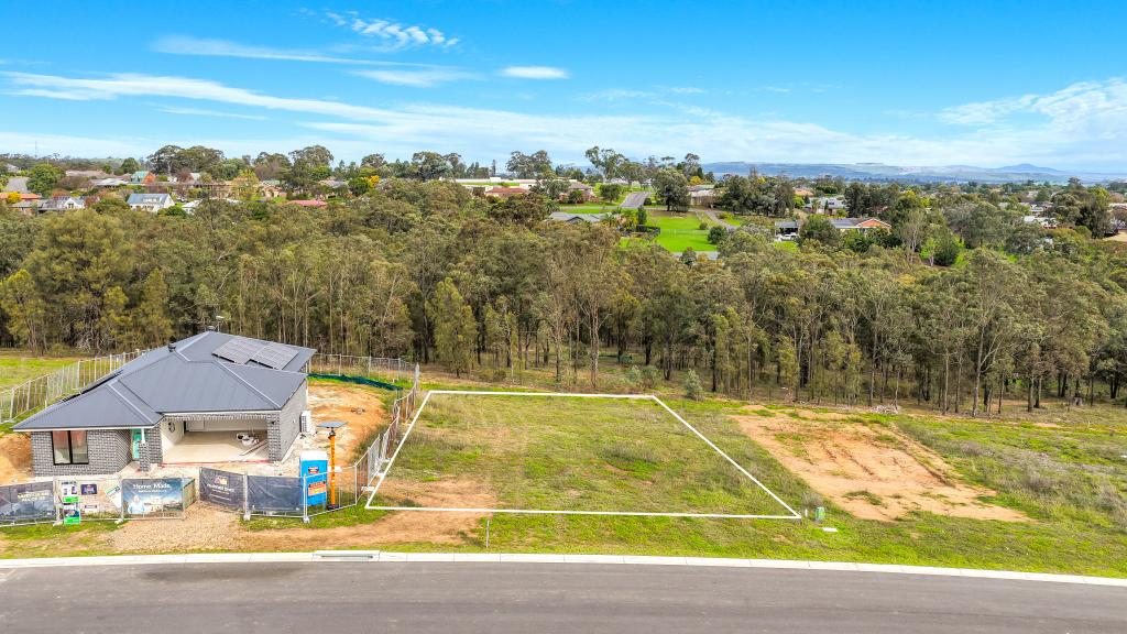 27 SUNLINE ST, MUSWELLBROOK, NSW 2333