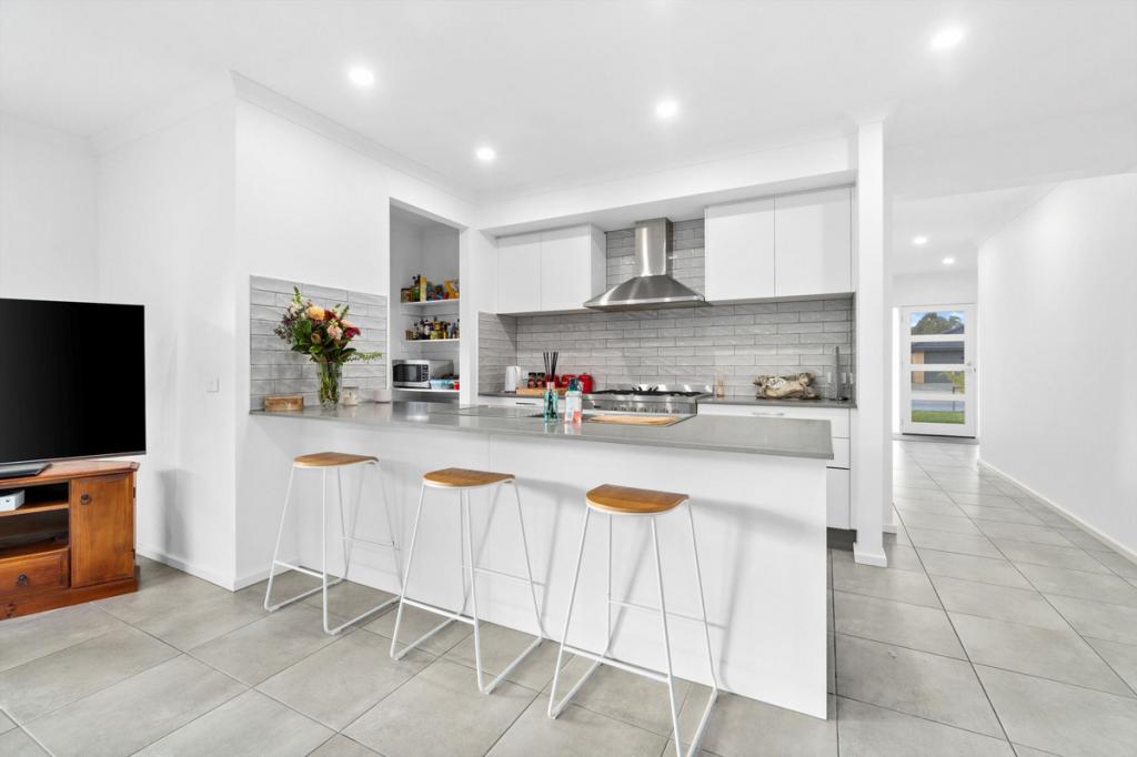 31b Peters Dr, Stratford, VIC 3862