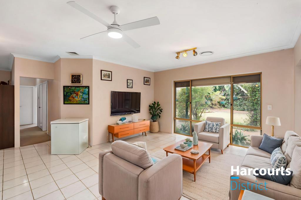 16 Carpenteria Cres, Kenwick, WA 6107