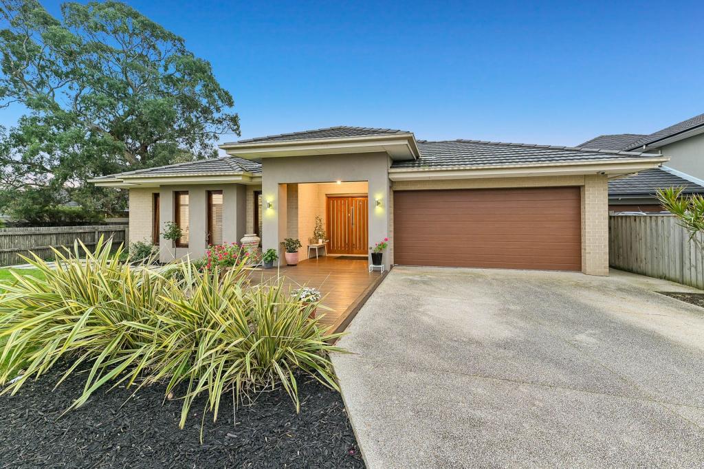 1 Brindabella Cct, Sandhurst, VIC 3977