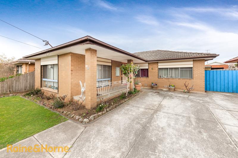 157 Evans St, Sunbury, VIC 3429