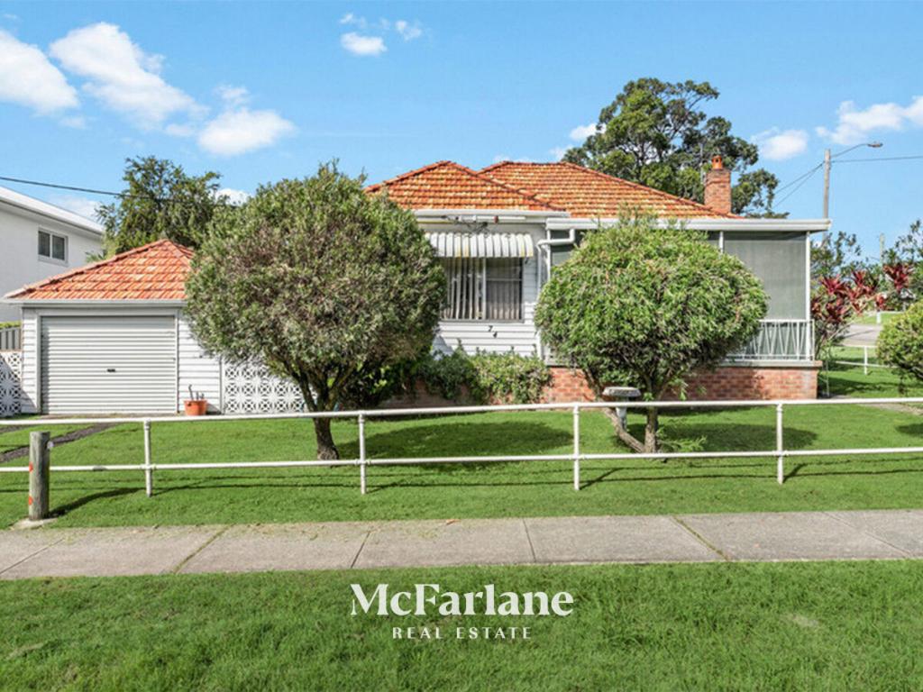 74 Queen St, Warners Bay, NSW 2282