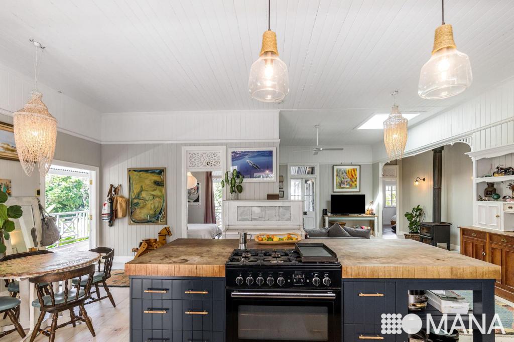 10 Canowindra Ct, South Golden Beach, NSW 2483