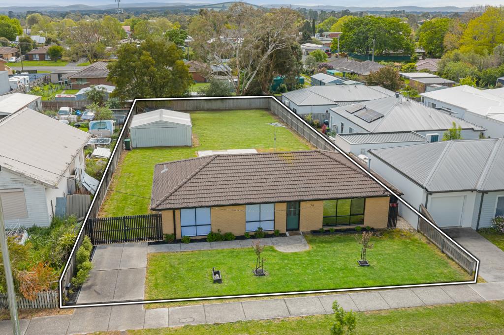 74 Atkinson St, Ballan, VIC 3342