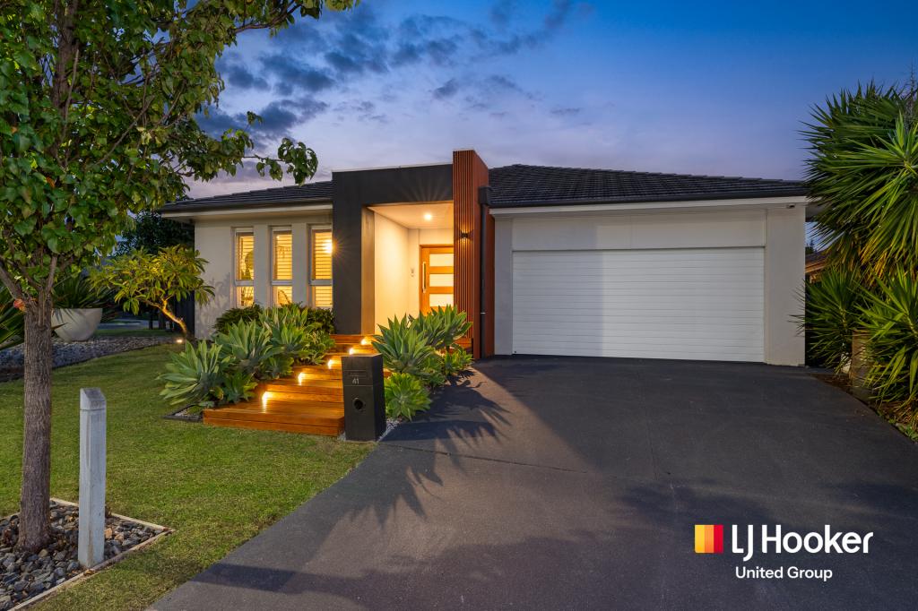 41 RICHARDS LOOP, ORAN PARK, NSW 2570