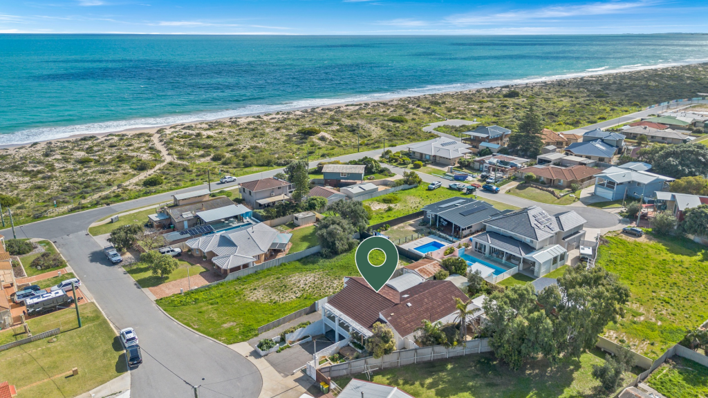 9 PAGODA PL, MADORA BAY, WA 6210