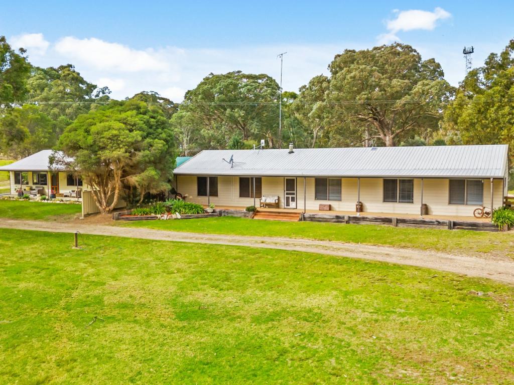 128 & 128a Waddells Rd, Nicholson, VIC 3882