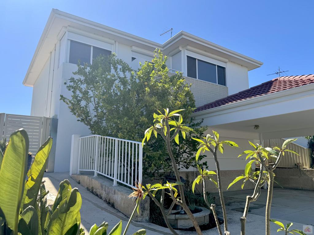 8 Willis Rd, Beaconsfield, WA 6162