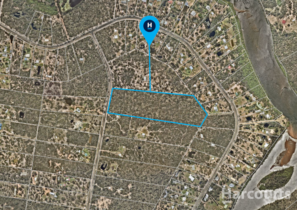 8 Ranch Park Dr, Pacific Haven, QLD 4659