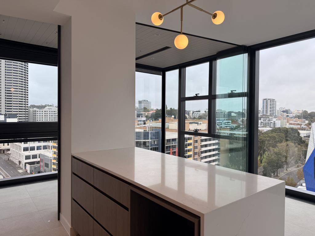 1001/80 MILLIGAN ST, PERTH, WA 6000