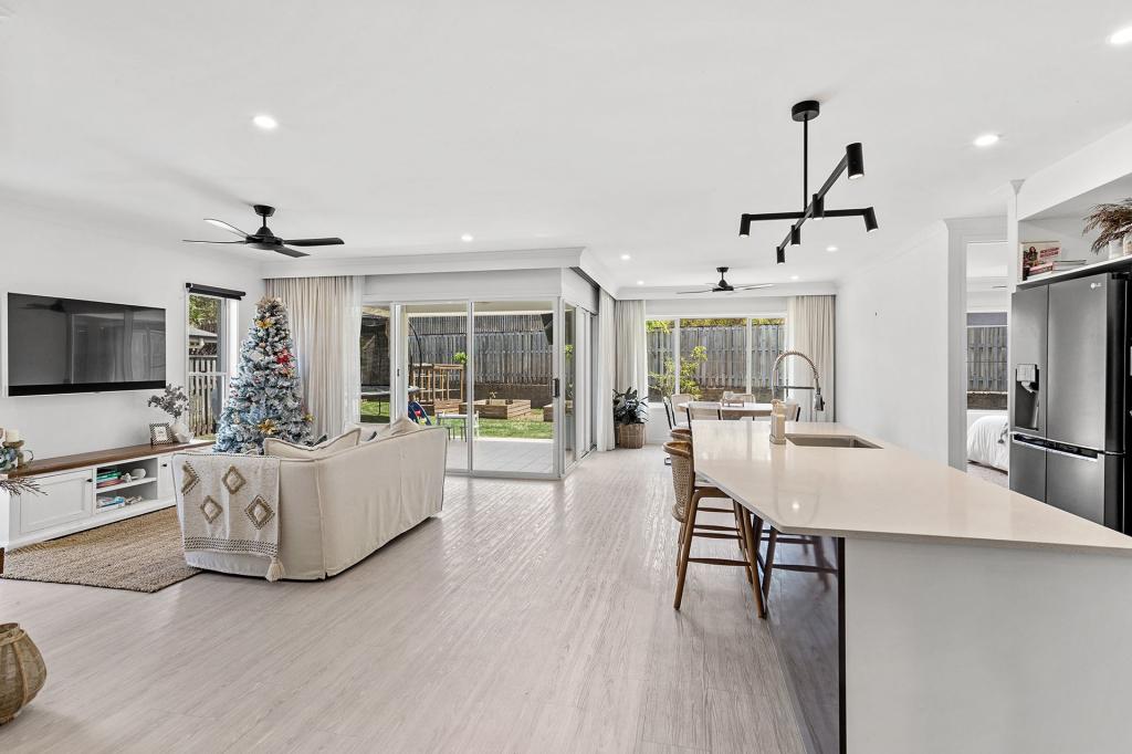 13 Spritsail Cres, Cannon Valley, QLD 4800