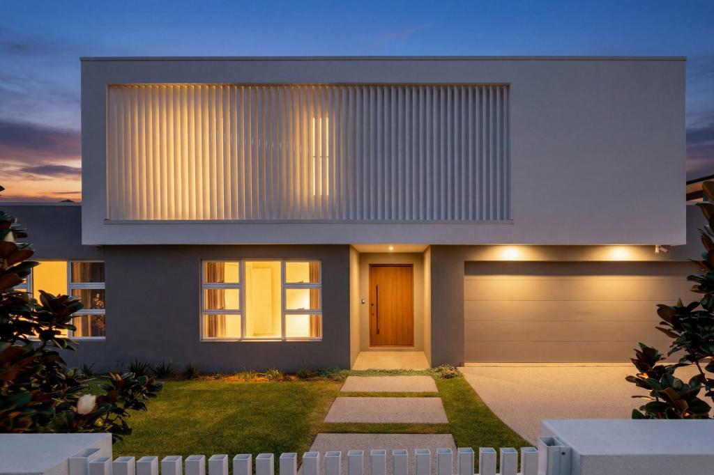 3 Tannah Ct, Broadbeach Waters, QLD 4218