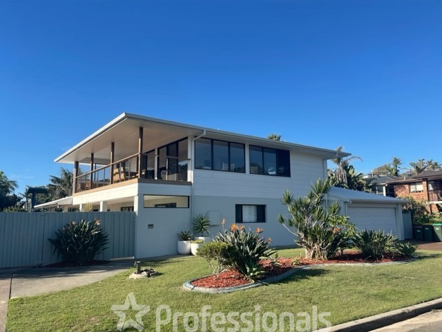 6 Burrawong Pl, Forster, NSW 2428
