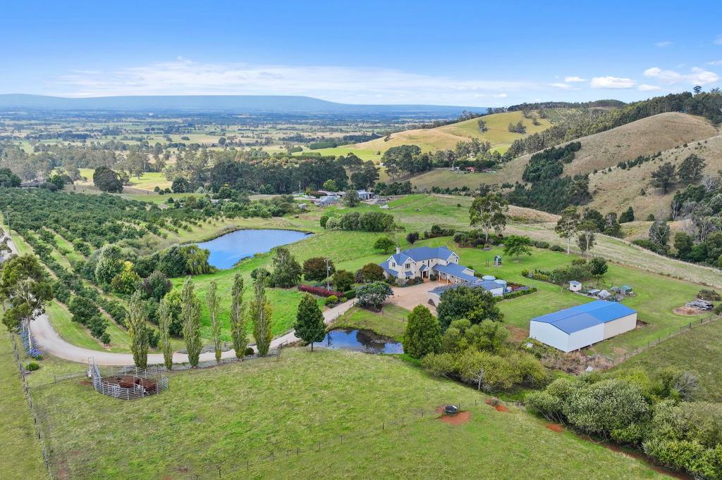 134 Petersons Rd, Ellinbank, VIC 3821