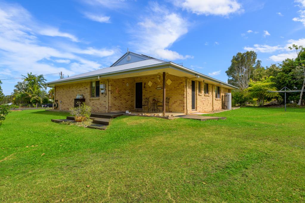 8 Pinta Ct, Cooloola Cove, QLD 4580