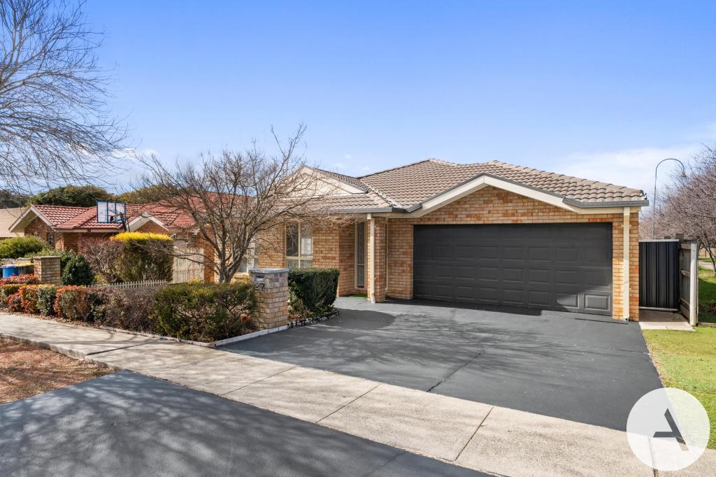 27 Petersilka St, Gungahlin, ACT 2912