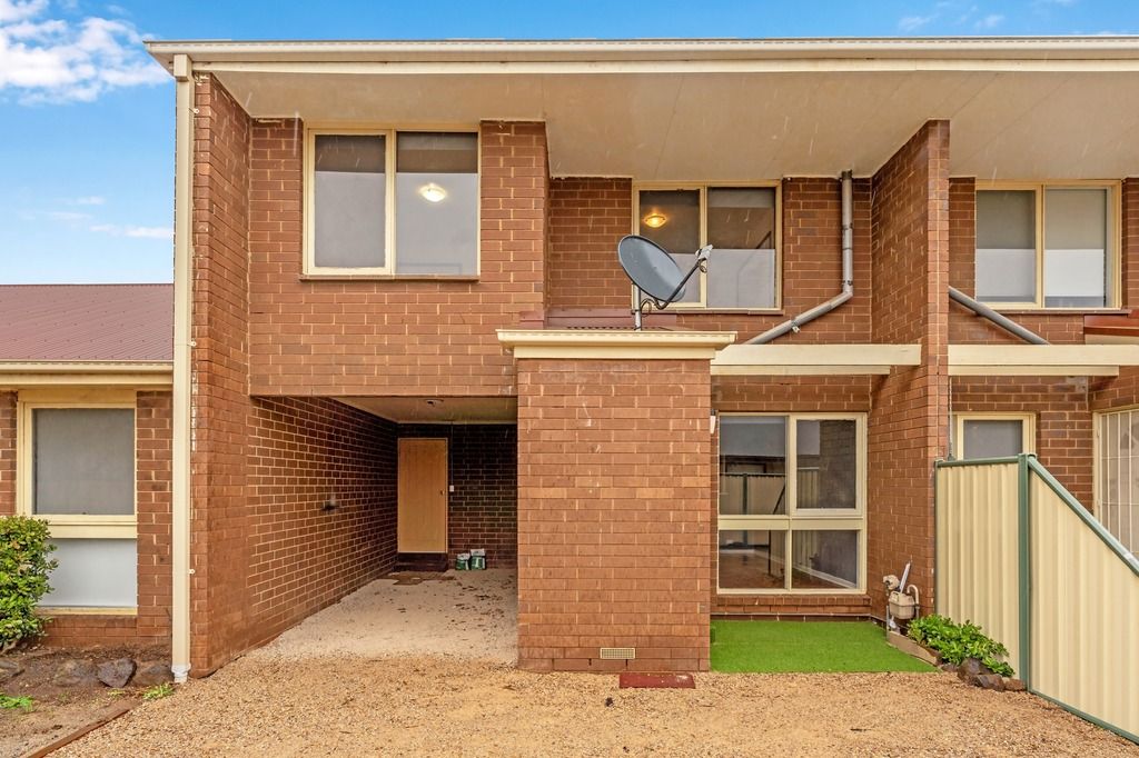 5/27 Deutgam St, Werribee, VIC 3030