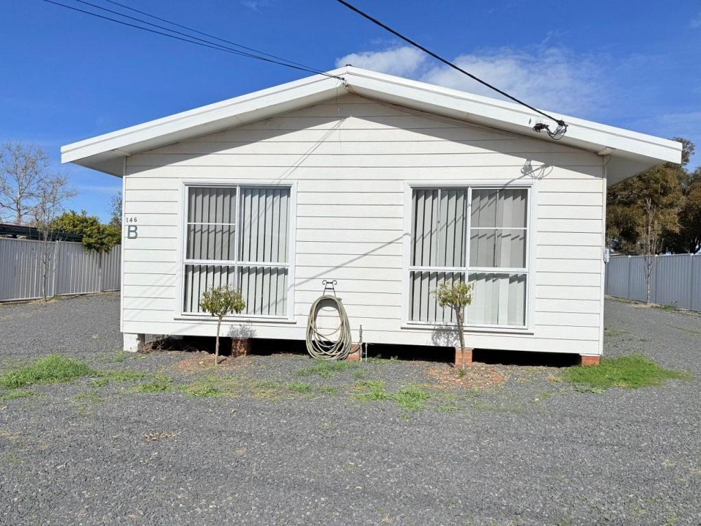 146B ORANGE ST, CONDOBOLIN, NSW 2877