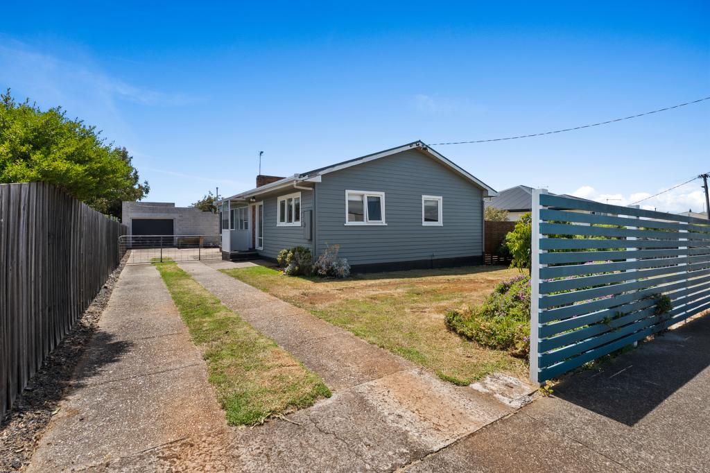 242 Steele St, Devonport, TAS 7310