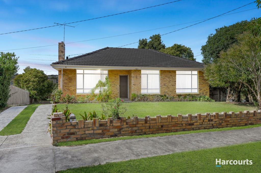 32 DAMON RD, MOUNT WAVERLEY, VIC 3149