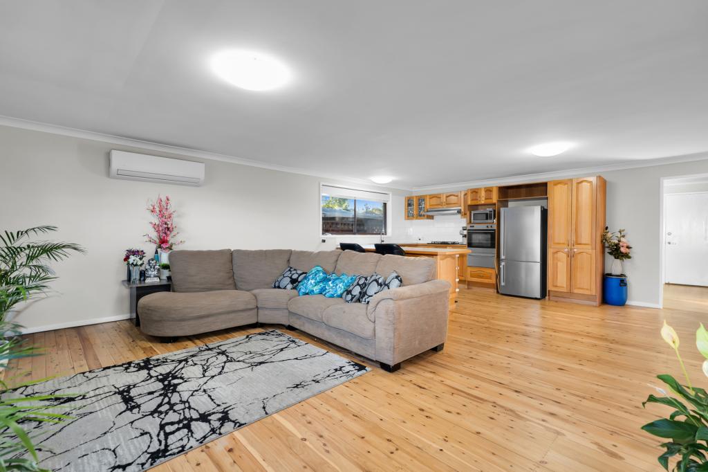 4 Peridot Cl, Eagle Vale, NSW 2558
