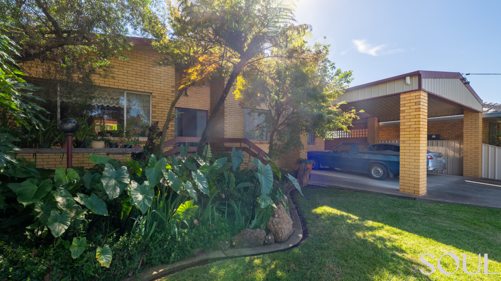 44 Langley Cres, Griffith, NSW 2680