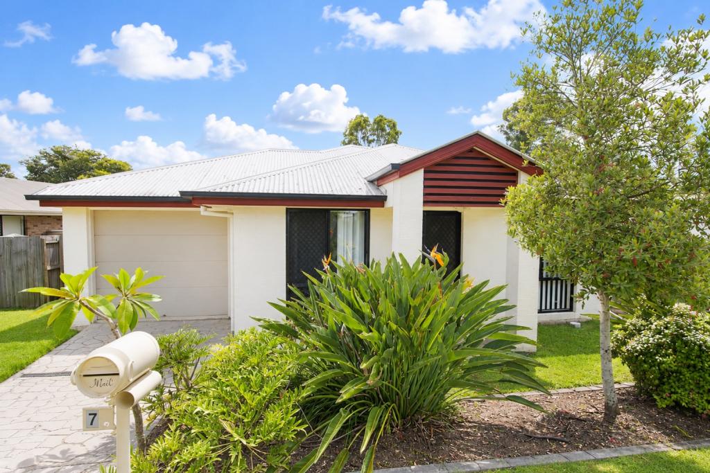 7 MOORE ST, REDBANK PLAINS, QLD 4301