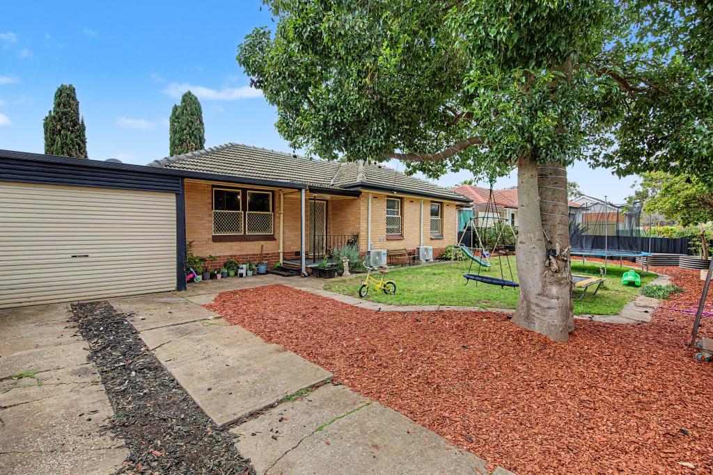 17 Collins St, Elizabeth Downs, SA 5113