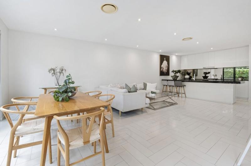 46 Theatre Dr, Benowa, QLD 4217